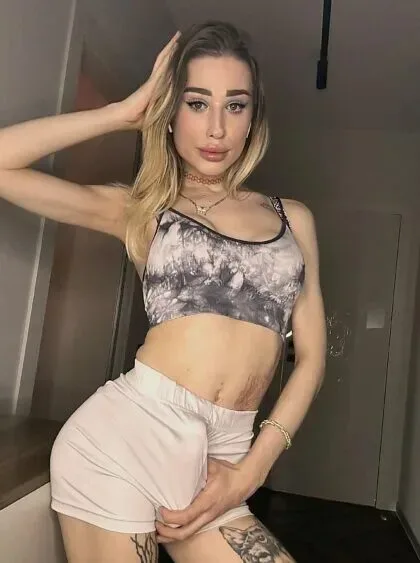 АЛИНА ПРИВАТ, 18 — Астана